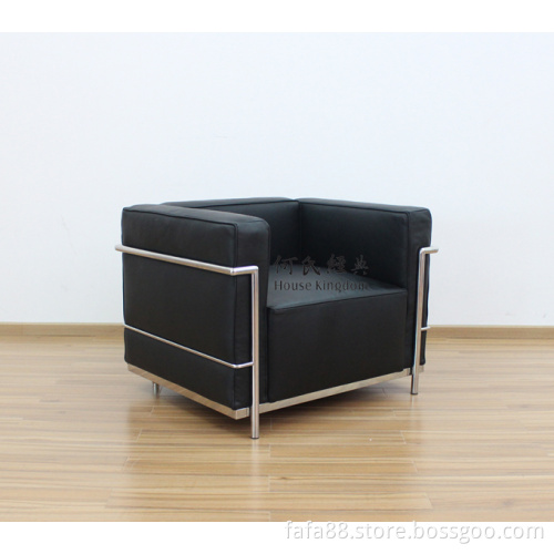 LC3 Club Chair (7017B-3)